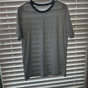 Lululemon Tee